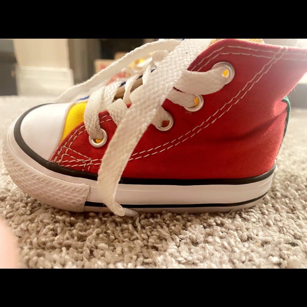 Baby Converse. - Picture 3 of 8